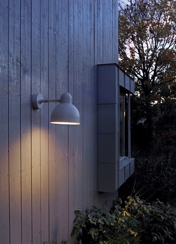 Norlys Koster aluminium udendørs LED væglampe på facade